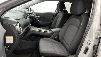 Hyundai KONA PREMIUM
