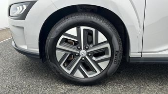 Hyundai KONA PREMIUM