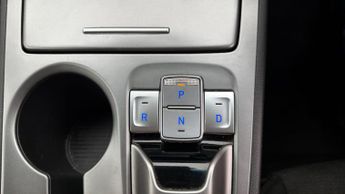 Hyundai KONA PREMIUM