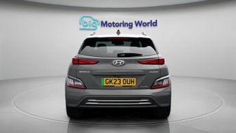 Hyundai KONA PREMIUM