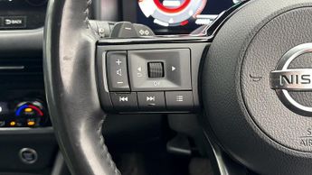 Nissan Qashqai DIG-T N-CONNECTA DCT