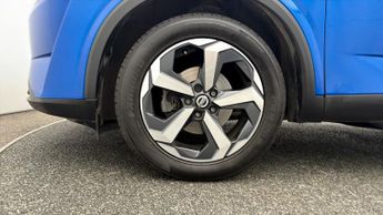 Nissan Qashqai DIG-T N-CONNECTA DCT