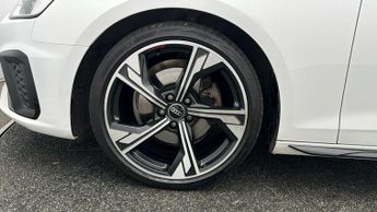 Audi A4 TFSI S LINE BLACK EDITION