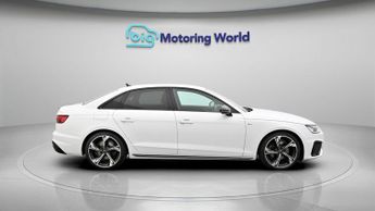 Audi A4 TFSI S LINE BLACK EDITION