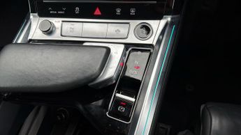 Audi e-tron QUATTRO SPORT