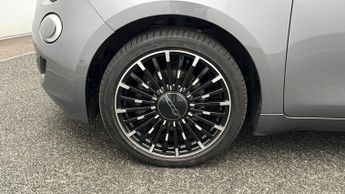 Fiat 500e C LA PRIMA