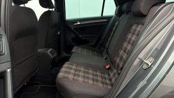 Volkswagen Golf GTI PERFORMANCE TSI DSG