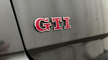 Volkswagen Golf GTI PERFORMANCE TSI DSG