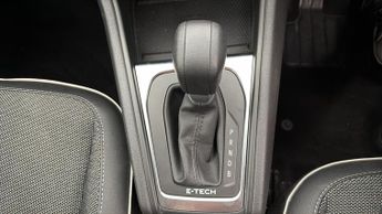 Renault Captur TECHNO E-TECH