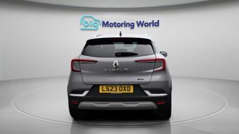 Renault Captur TECHNO E-TECH