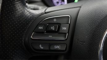 MG MG5 EXCLUSIVE