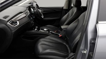 MG MG5 EXCLUSIVE