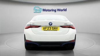 BMW i4 EDRIVE40 SPORT