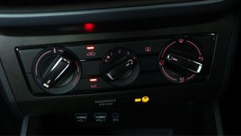 SEAT Arona TSI SE TECHNOLOGY DSG