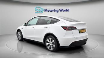 Tesla Model Y LONG RANGE AWD