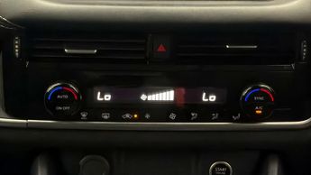 Nissan Qashqai DIG-T ACENTA PREMIUM DCT