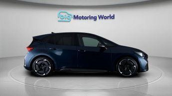 CUPRA Born V3
