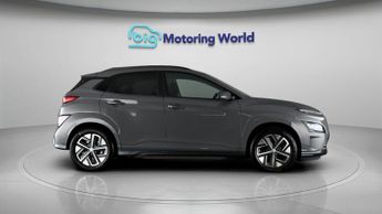 Hyundai KONA PREMIUM