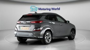 Hyundai KONA PREMIUM