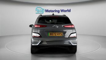 Hyundai KONA PREMIUM