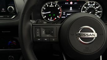 Nissan Qashqai DIG-T ACENTA PREMIUM DCT