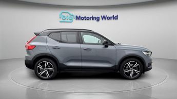 Volvo XC40 RECHARGE T4 R-DESIGN