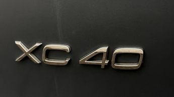 Volvo XC40 RECHARGE T4 R-DESIGN