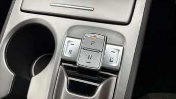 Hyundai KONA PREMIUM