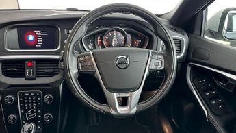 Volvo V40 T2 R-DESIGN NAV PLUS