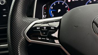 Volkswagen T-Roc R-LINE TSI DSG