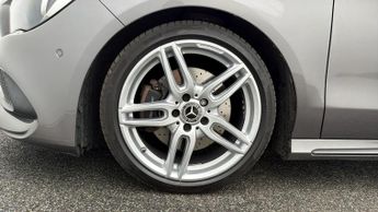 Mercedes-Benz CLA CLA 220 D AMG LINE
