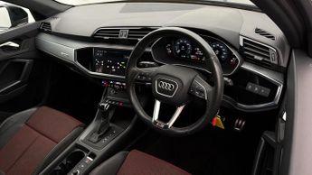 Audi Q3 TFSI E S LINE