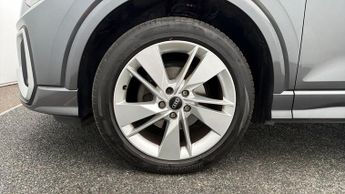 Audi Q2 TDI S LINE