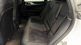 BMW i4 EDRIVE40 M SPORT