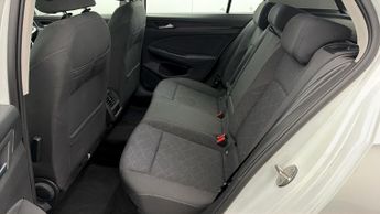 Volkswagen Golf LIFE ETSI DSG