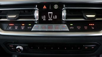 BMW 3 Series 330E SE PRO