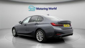 BMW 3 Series 330E SE PRO