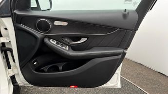 Mercedes-Benz GLC GLC 220 D 4MATIC AMG LINE
