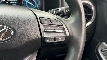 Hyundai KONA PREMIUM