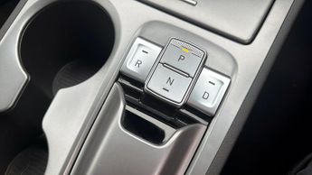 Hyundai KONA PREMIUM