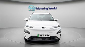 Hyundai KONA PREMIUM