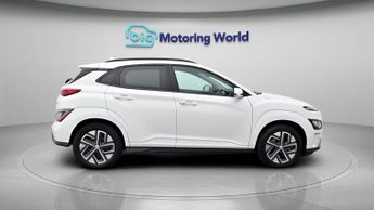 Hyundai KONA PREMIUM