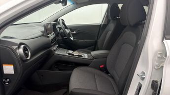Hyundai KONA PREMIUM