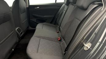 Volkswagen Golf LIFE TDI DSG
