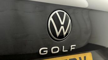 Volkswagen Golf LIFE TDI DSG