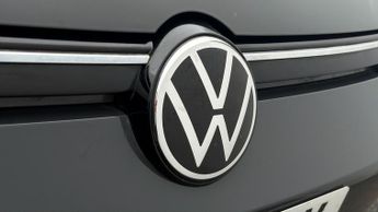 Volkswagen Golf LIFE TDI DSG