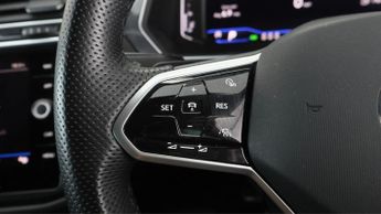 Volkswagen Tiguan R-LINE TSI DSG
