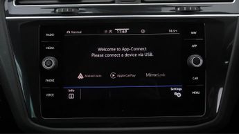 Volkswagen Tiguan R-LINE TSI DSG