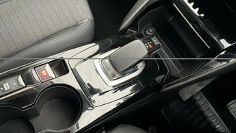 Peugeot E-208 ALLURE PREMIUM
