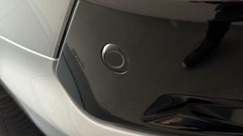 Land Rover Discovery Sport R-DYNAMIC HSE